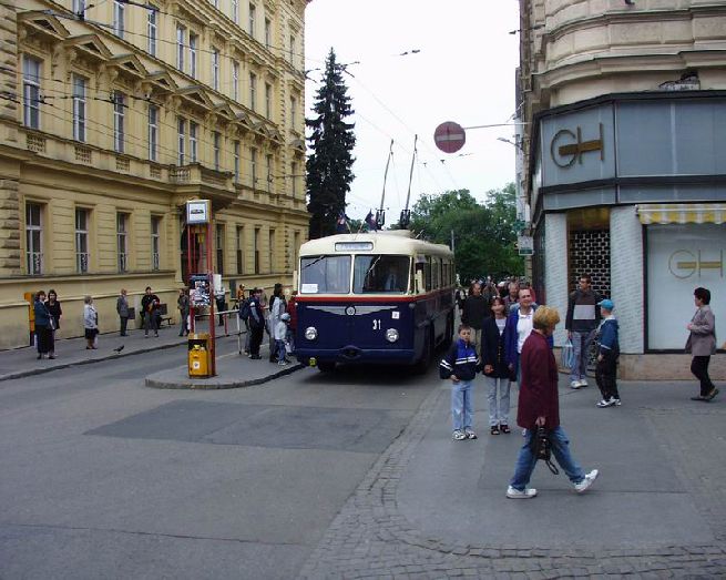 7Tr, č. 31, vůz TMB. Foto 2.6.2001 © Roman Šiler