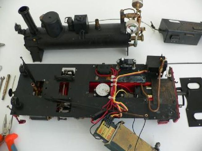 Původní instalace RC na plynové nádrži.