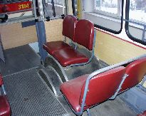 Sedadla nad přední nápravou 14Tr. Foto 11.12.2001 © Roman Šiler