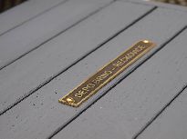 Upevnění vruty s půlkulatou hlavou.