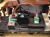 Odložení desky dekodéru na vhodné místo.