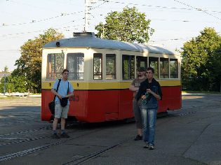 Odpojený vlek č. 263 u ústředních dílen ve vozovně Medlánky. Foto © Martin Šiler.