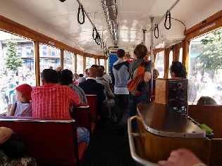 Interiér vozu č. 126. Foto © Martin Šiler.