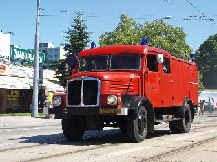 Hasící doprovod soupravy parní tramvaje, zajišťoval zejména doplňování vody. Foto © Martin Šiler.