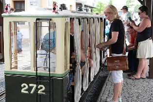 Vagony se střechou jsou velmi populární. A tato populatita u veřejnosti stále stoupá.
Foto © Aleš Ležatka