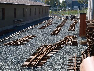 Rozložení výhybek před svařováním. Foto 30. 9. 2011 © Roman Šiler.