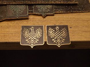 Hotové štítky s Moravskou orlicí.