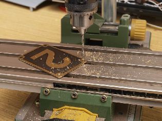 Vrtání montážních otvorů.