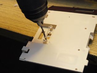 Vyvrtání upevňovacích otvorů.