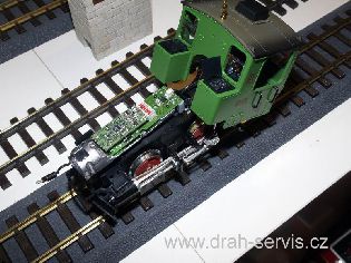 model na zkušební stolici